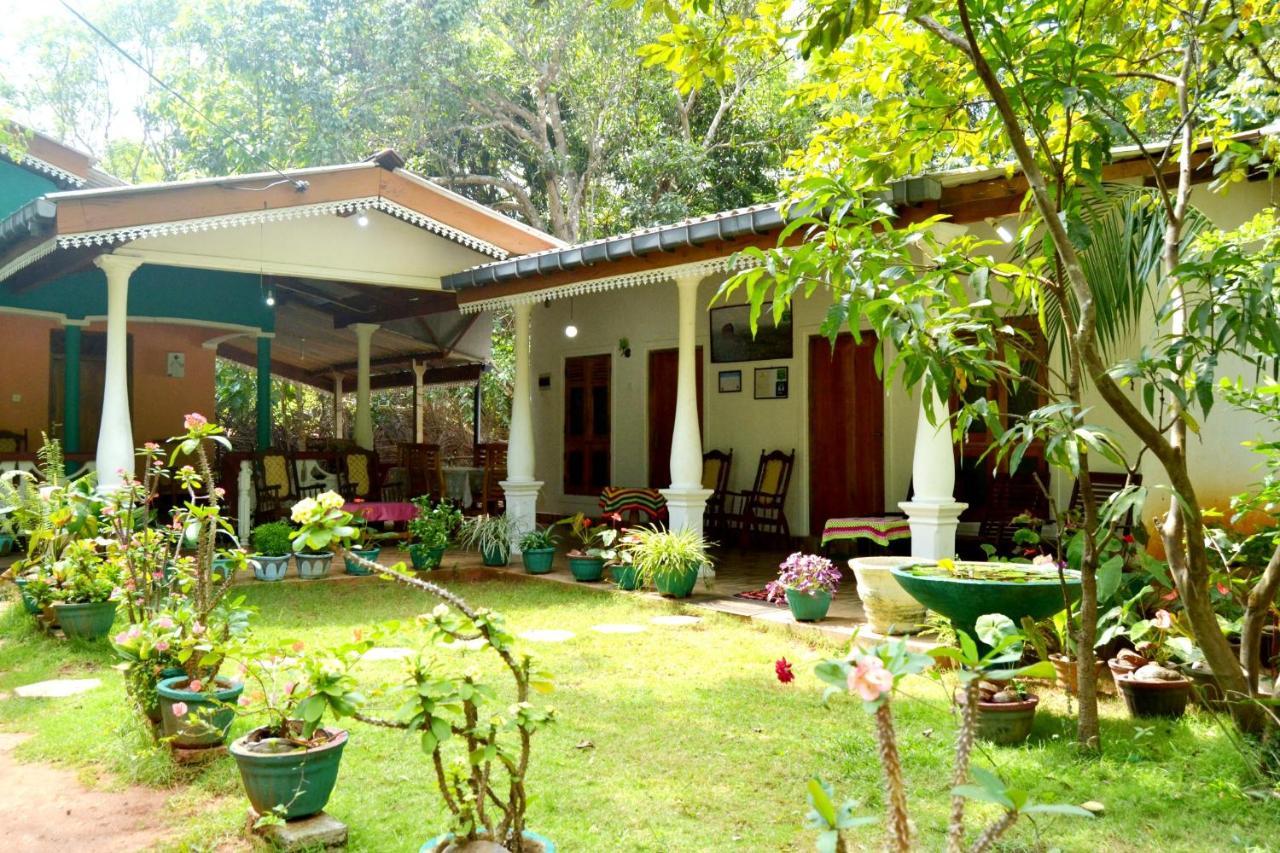 Sigiri Lodge Sigiriya Buitenkant foto